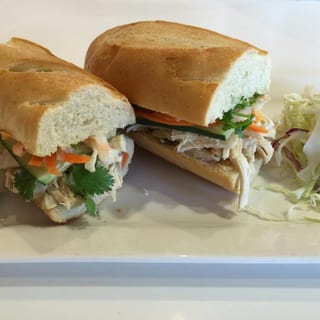 Pulled Chicken Banh Mi
